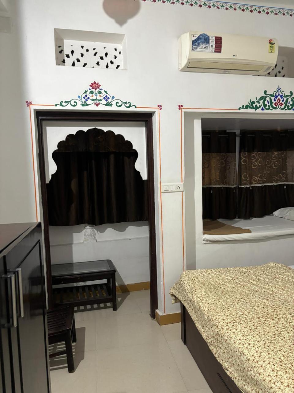 The Royal Lake View Villa Udaipur Dış mekan fotoğraf